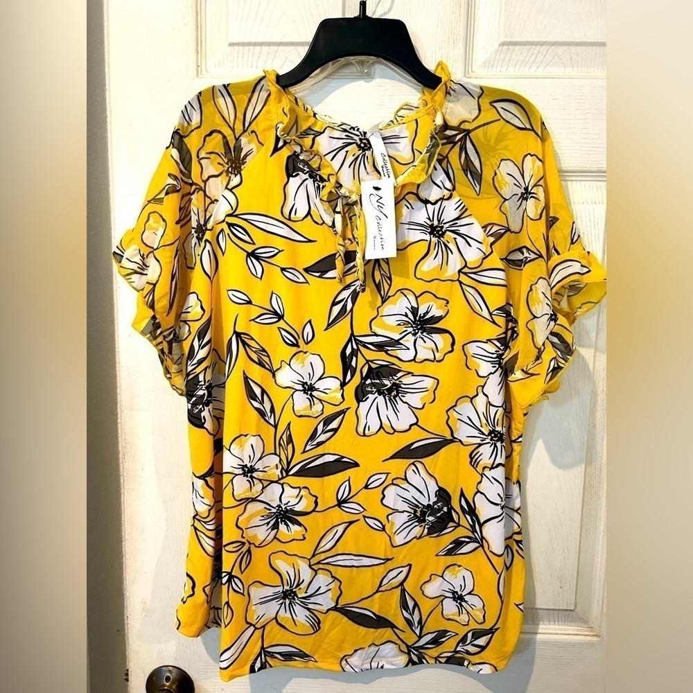 NWOT NY Collection Woman Yellow Floral Top